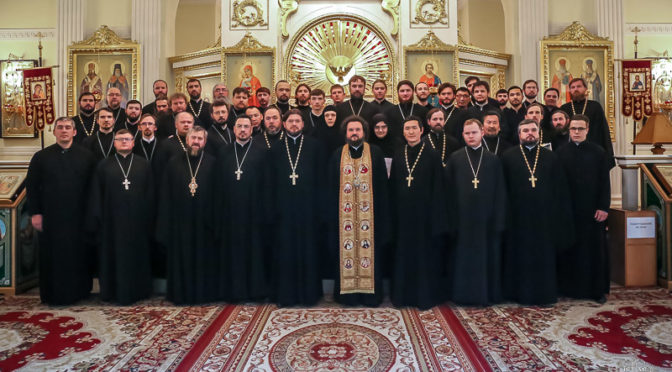 В Якутской духовной семинарии завершилась работа курсов повышения квалификации для священнослужителей